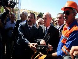 Bahçeli Etimesgut ta temel atma törenine katıldı