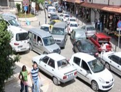 Kale yolu felç oldu