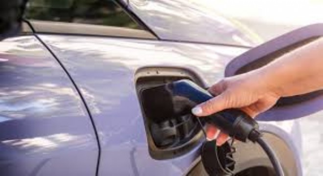 Türkiye’de Elektrikli ve Hibrit Araçlar Hızla Artıyor