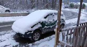 Nisan’da Kış Geri Döndü: Kar Yağışı Hayatı Olumsuz Etkiledi